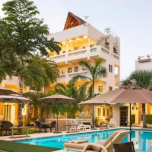  Hotel álamos Con Jacuzzi Y Piscina Messico