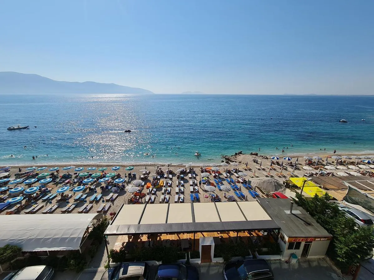 Hotel Aross Kanine