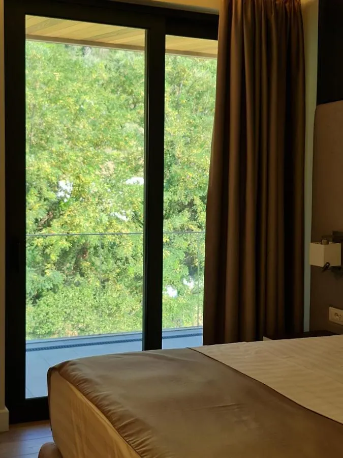 Hotel Aross Kanine Albania
