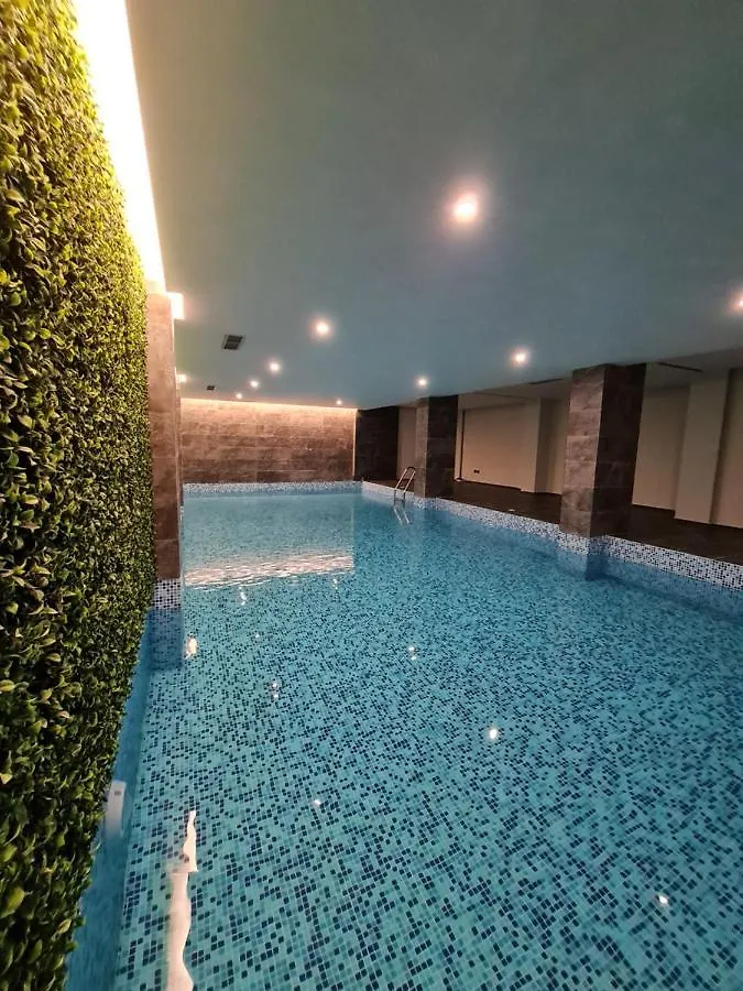 Hotel Aross Kanine