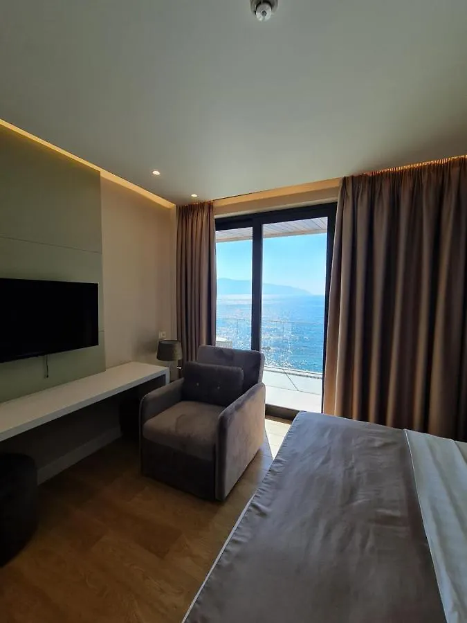 Hotel Aross Kanine